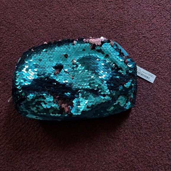 Sequin double zippered makeup bag - Picture 2 of 3